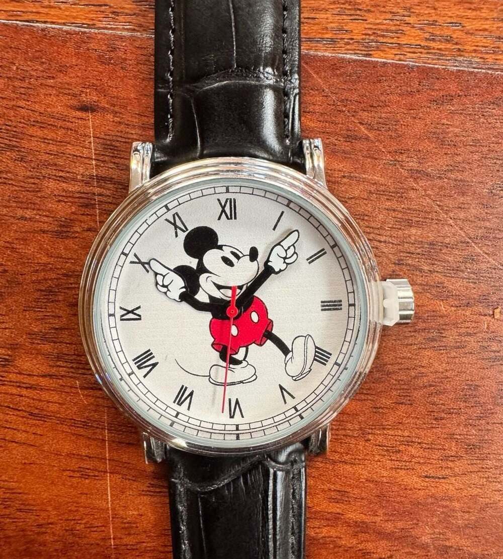 Disney Mickey Mouse Watch Roman Numerals Genuine Leather WatchFactory New